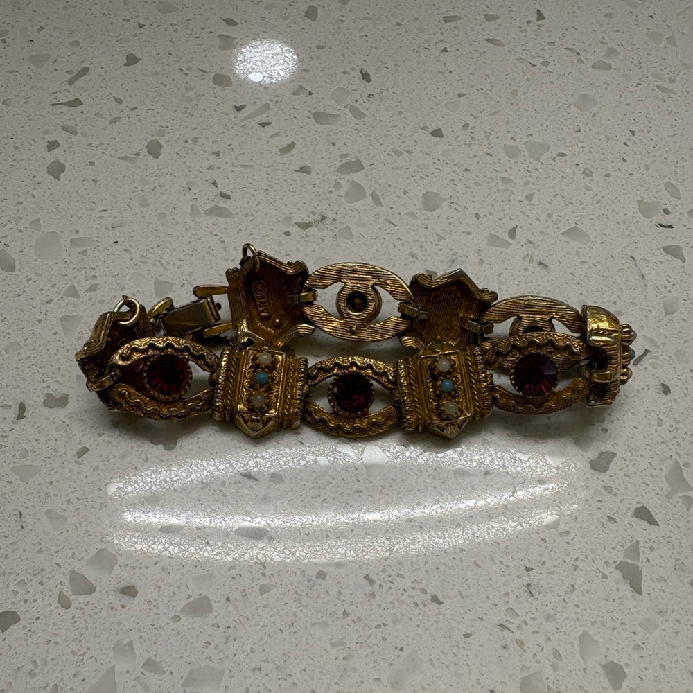 Stunning Vintage Art (Arthur Pepper) Statement Bracelet